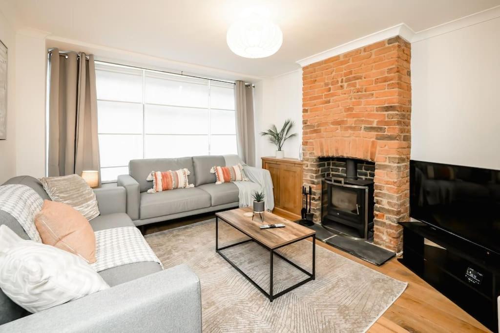 3 Bedroom Home Close To Town Centre With Wifi & Garden Royal Tunbridge Wells Εξωτερικό φωτογραφία