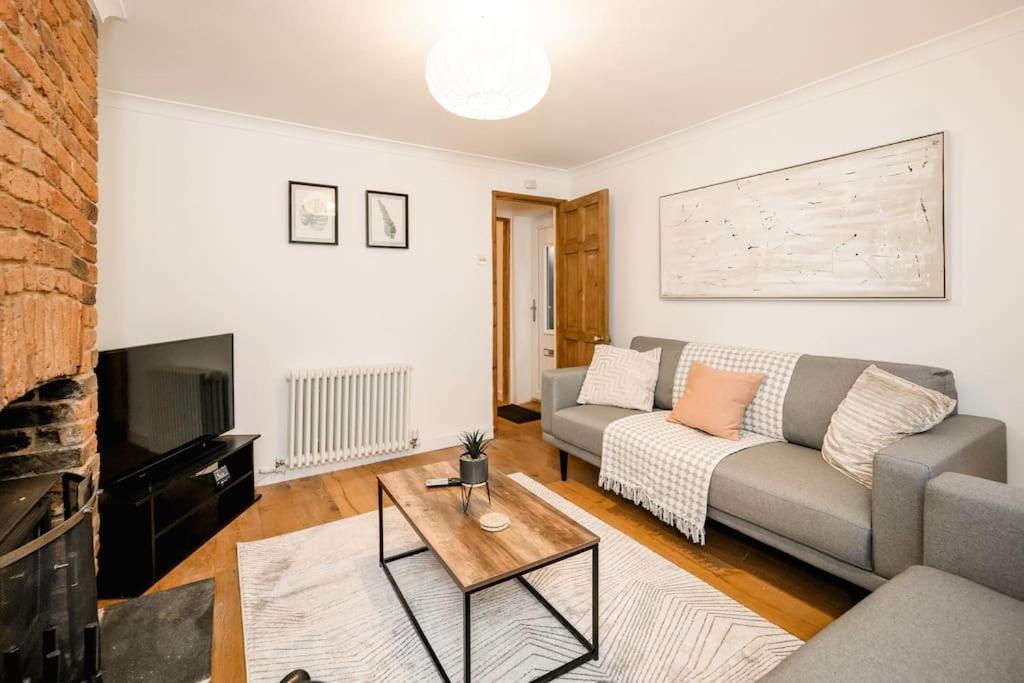 3 Bedroom Home Close To Town Centre With Wifi & Garden Royal Tunbridge Wells Εξωτερικό φωτογραφία